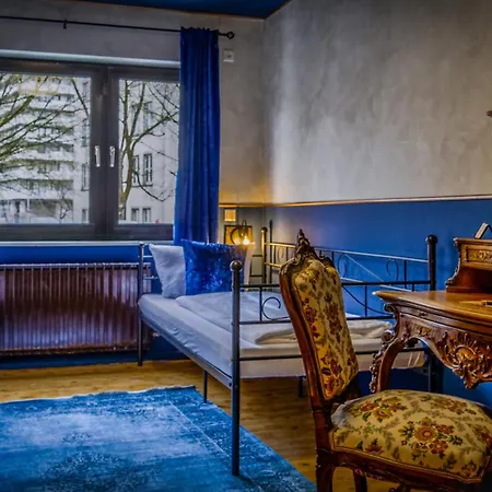 Διαμέρισμα Design With Fireplace 5 People With Parking In