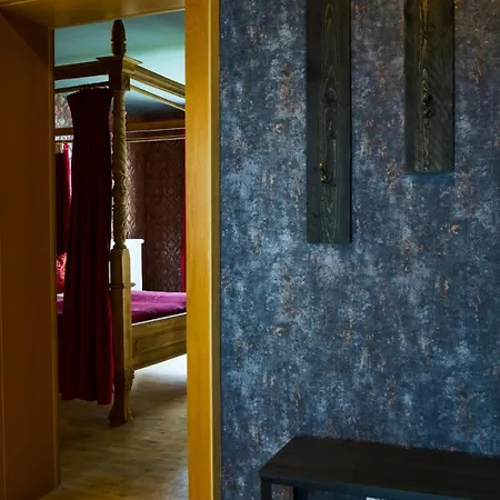 Διαμέρισμα Design With Fireplace 5 People With Parking In